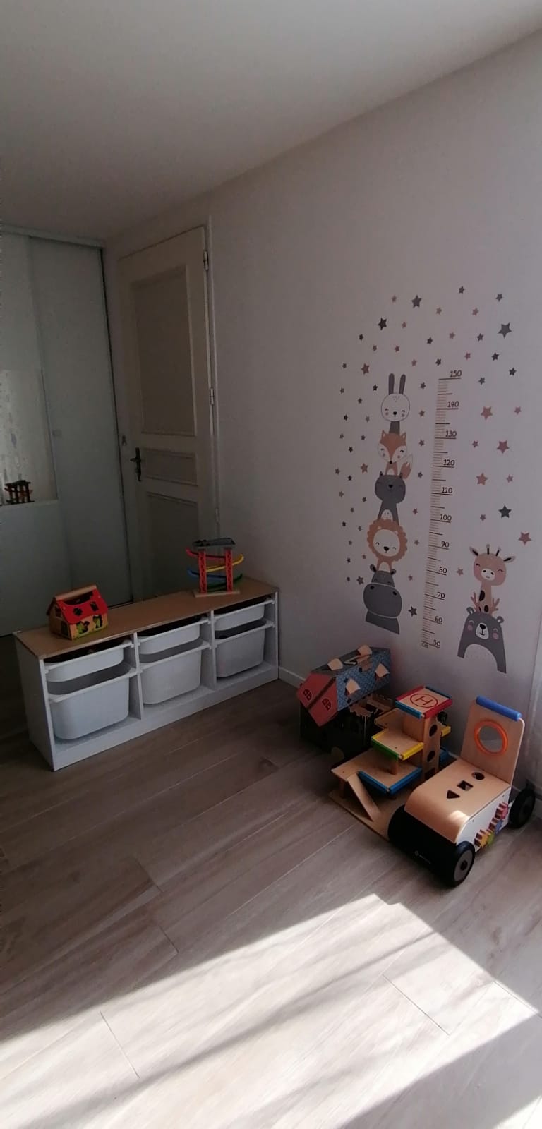 Coin jeux et rangement